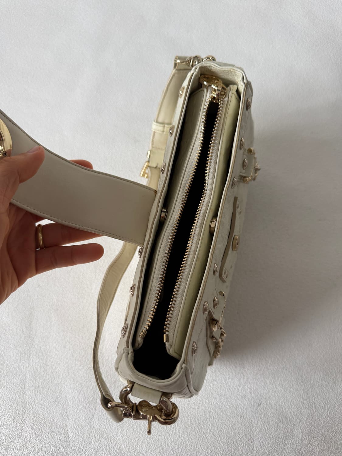 메트로시티(Metrocity) 레더 숄더백 상품이미지8