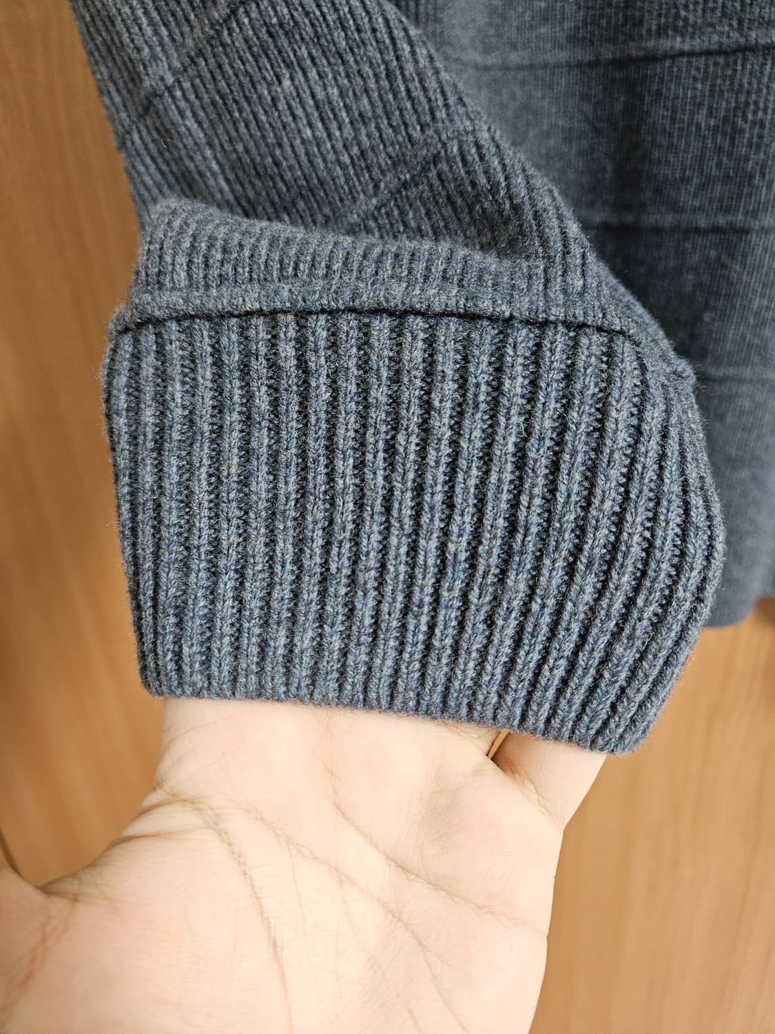 유니클로 U 램스울 크루넥 스웨터 그레이 L 상품이미지4