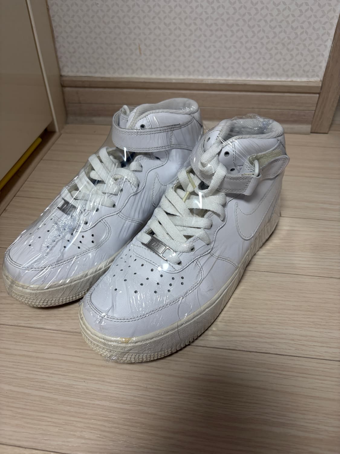 나이키 에어포스1 미드 245 상품이미지9
