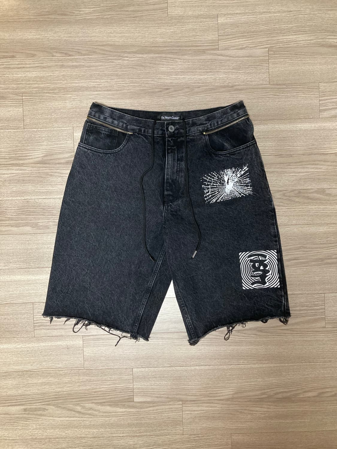 더뤡코즈 CUTTED ZIP SHORTS 1사이즈 상품이미지1