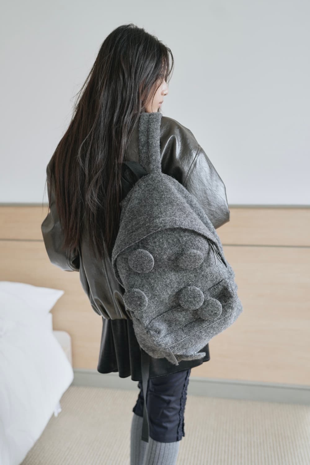 SAENGINSTUDIO 핀버튼 플리스 울 백팩 상품이미지8