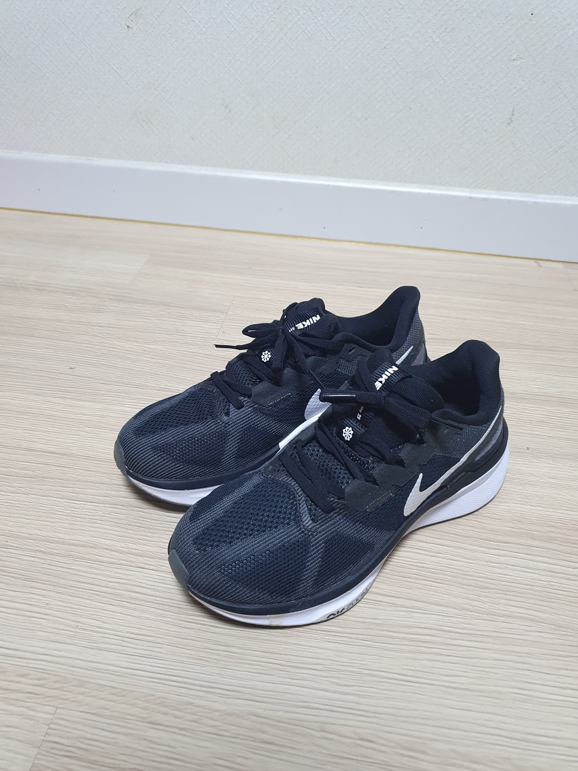 나이키 스트럭처 25 운동화 255 상품이미지4