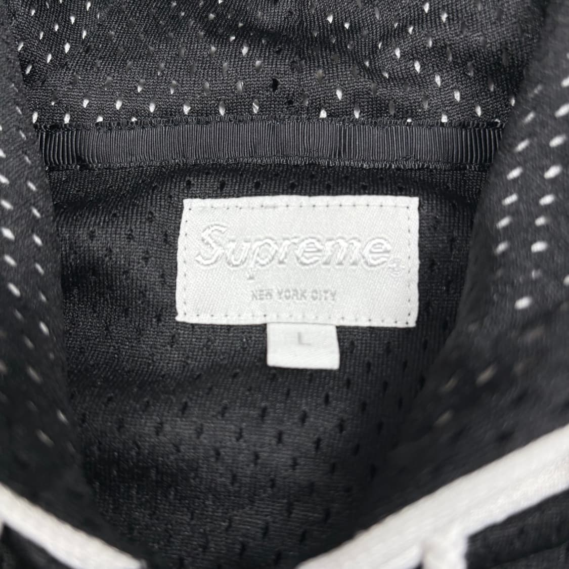 슈프림 16FW 리플렉티브 하프집 하키 후드 상품이미지4