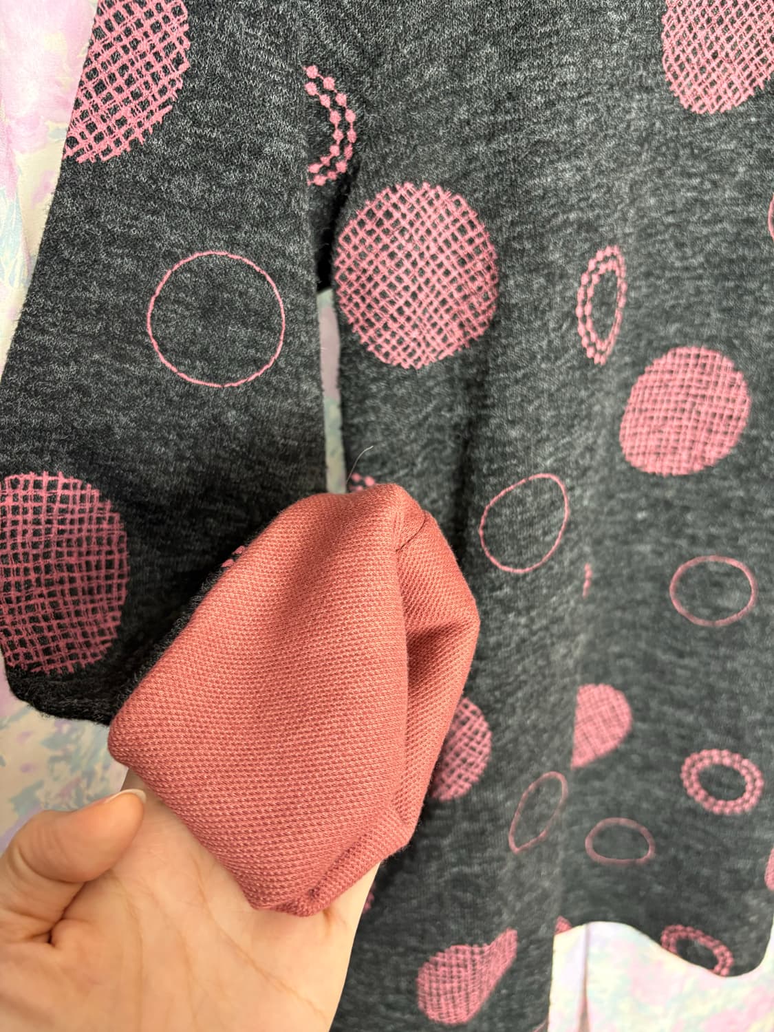 코랄핑크 도트 목폴라 티셔츠 상품이미지9