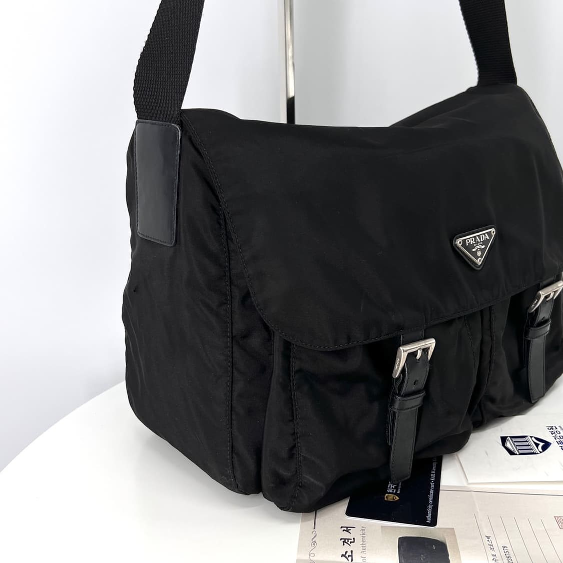 [감정완료] 프라다 나일론 삼각로고 메신저백 크로스백 블랙 상품이미지6
