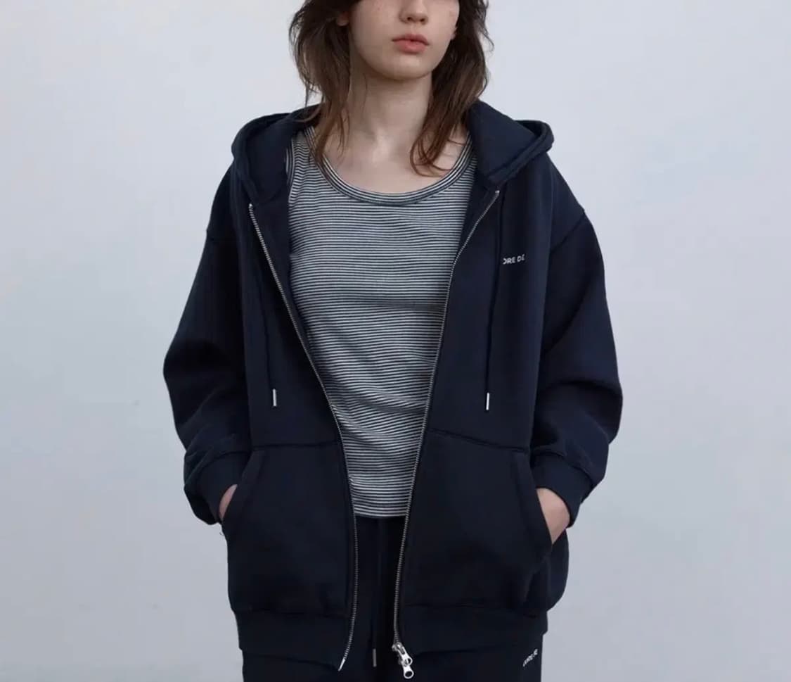 [새상품] 코어드 데이즈 후드집업 네이비 상품이미지1