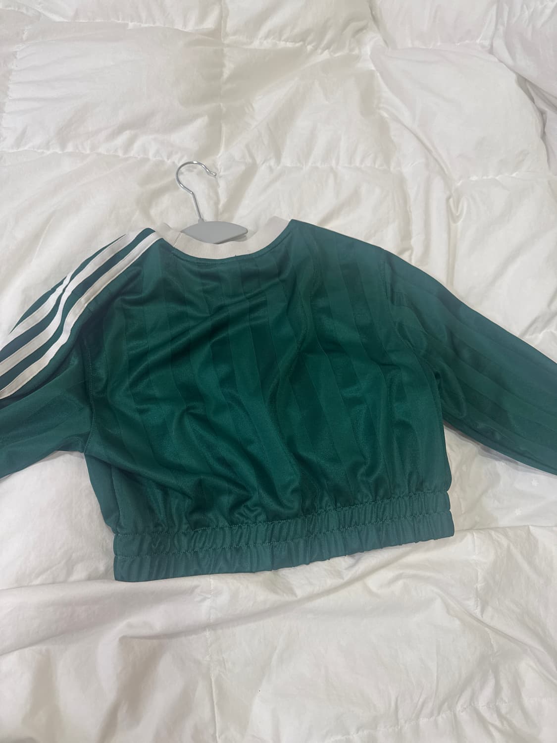 아디다스 풋볼코어 롱슬리브 크롭티 판매합니다 상품이미지2