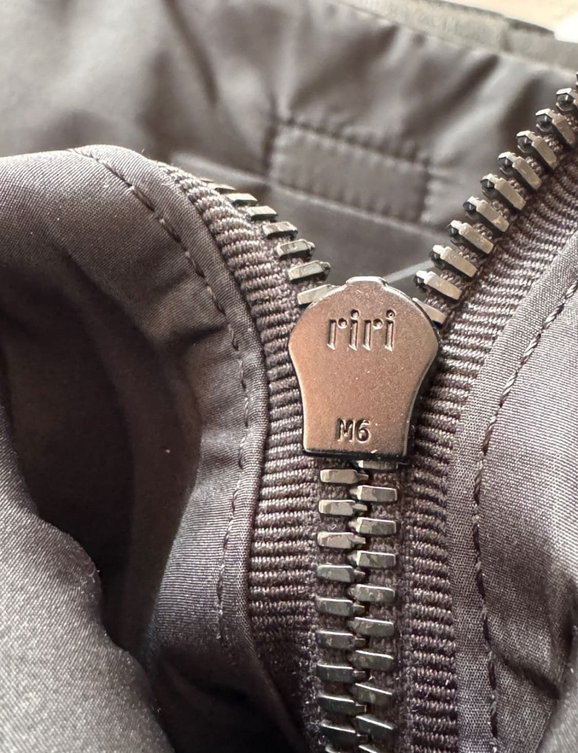 피어오브갓 7th 뉴스페이퍼 백 블랙 나일론 FEAR OF GOD SEV 상품이미지8