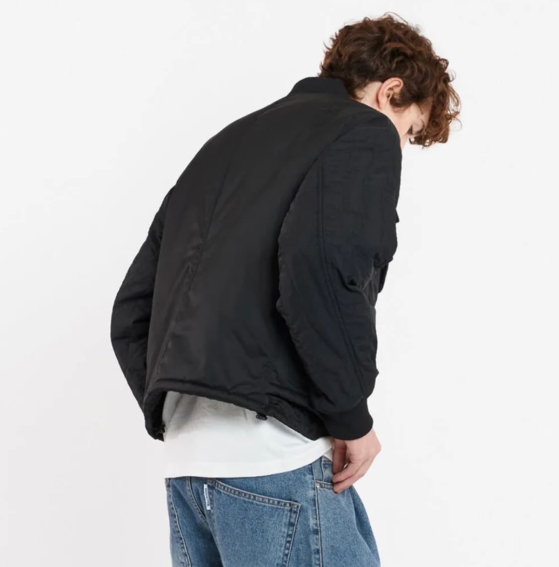 언어펙티드 패디드 블랙 재킷 상품이미지3