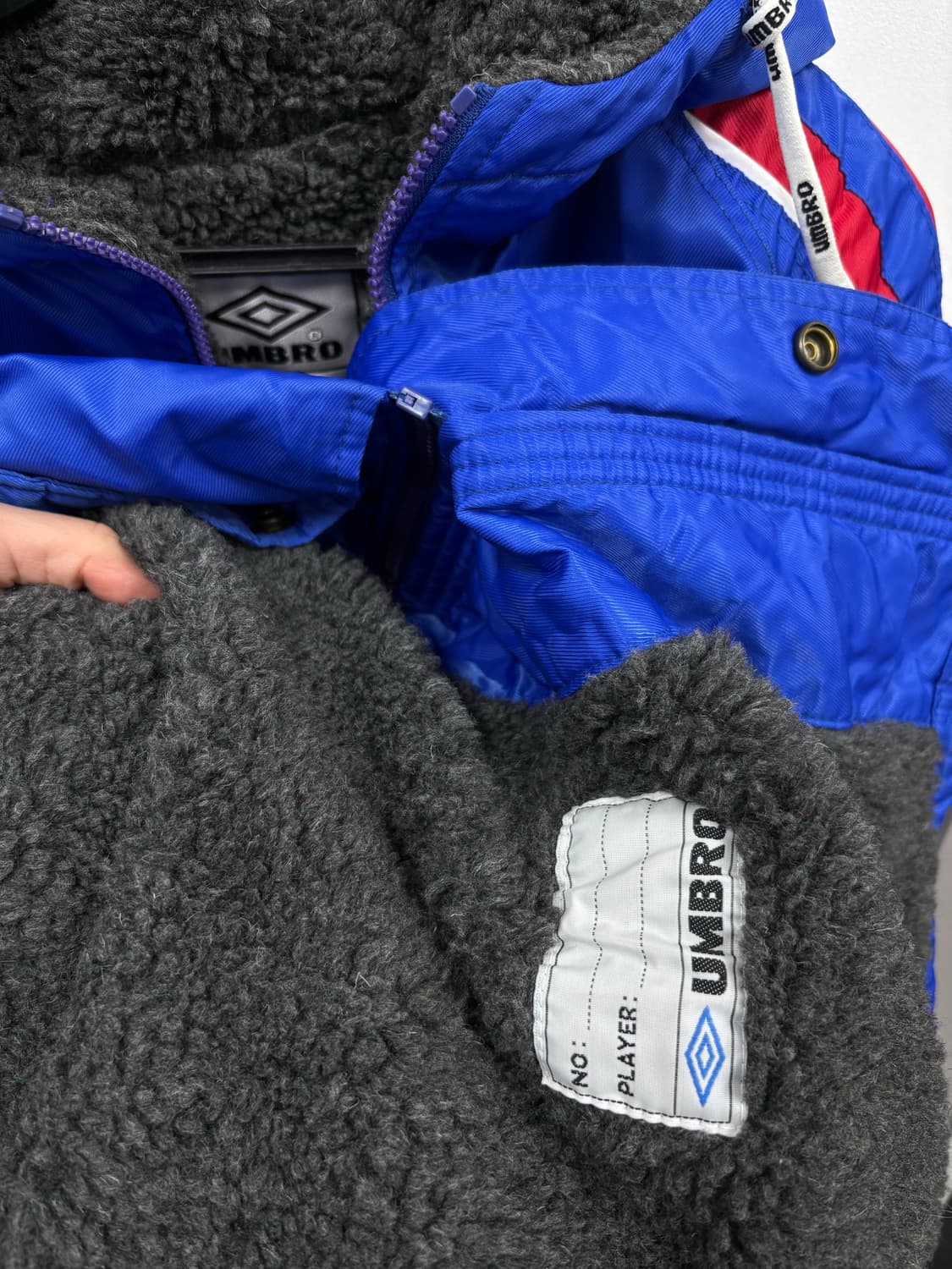 엄브로 백로고 양털점퍼 상품이미지6