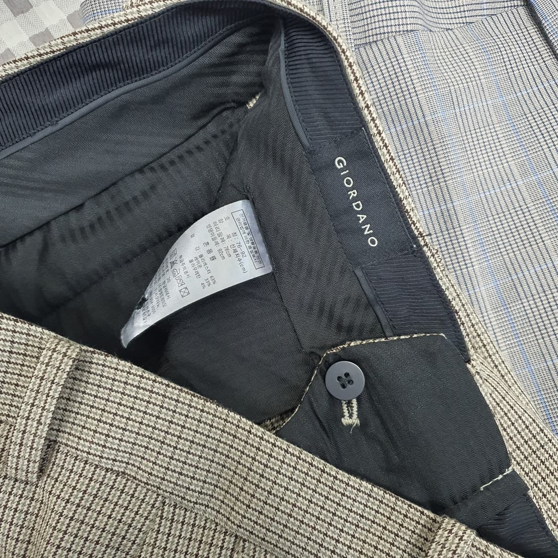 지오다노 스판 슬랙스 팬츠 남자30 (2벌가격) 상품이미지2