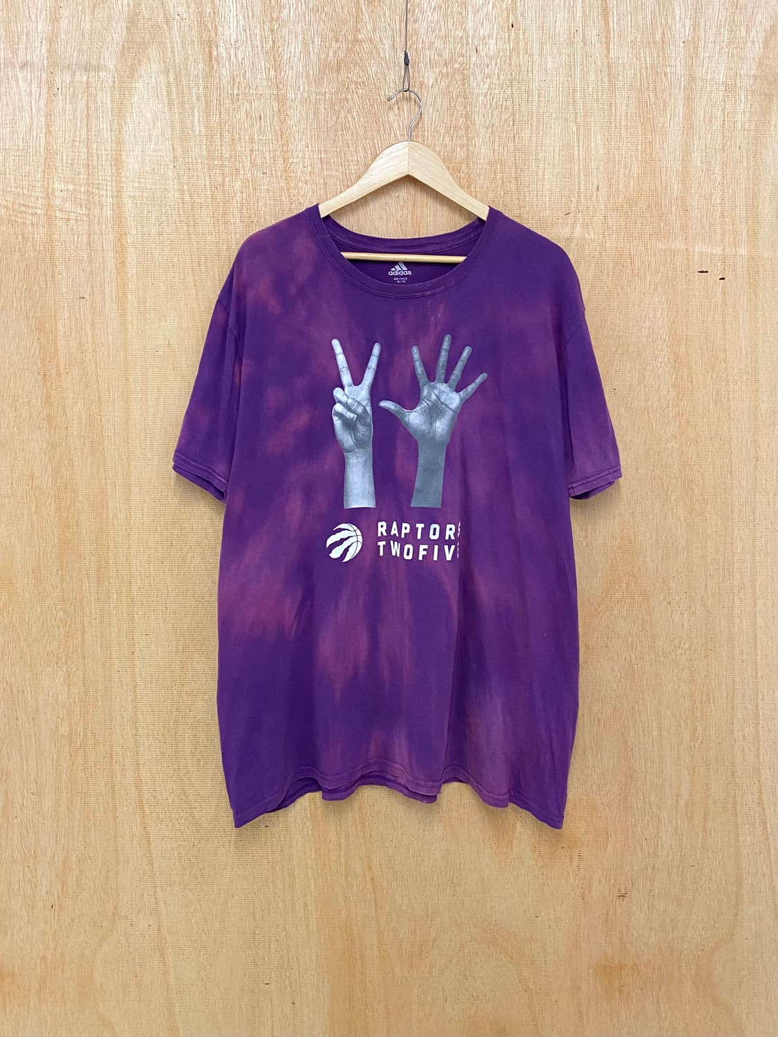 ADIDAS bleach washed 25 t-shirts 핸드사인 상품이미지3
