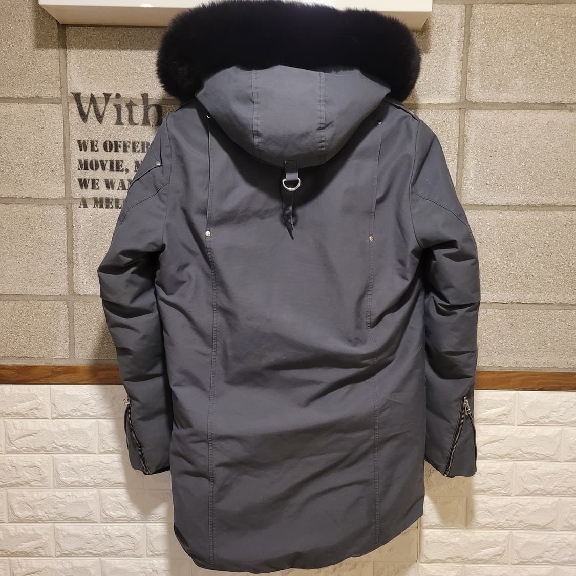 무스너클 스틸링 블랙퍼 패딩 M 상품이미지2