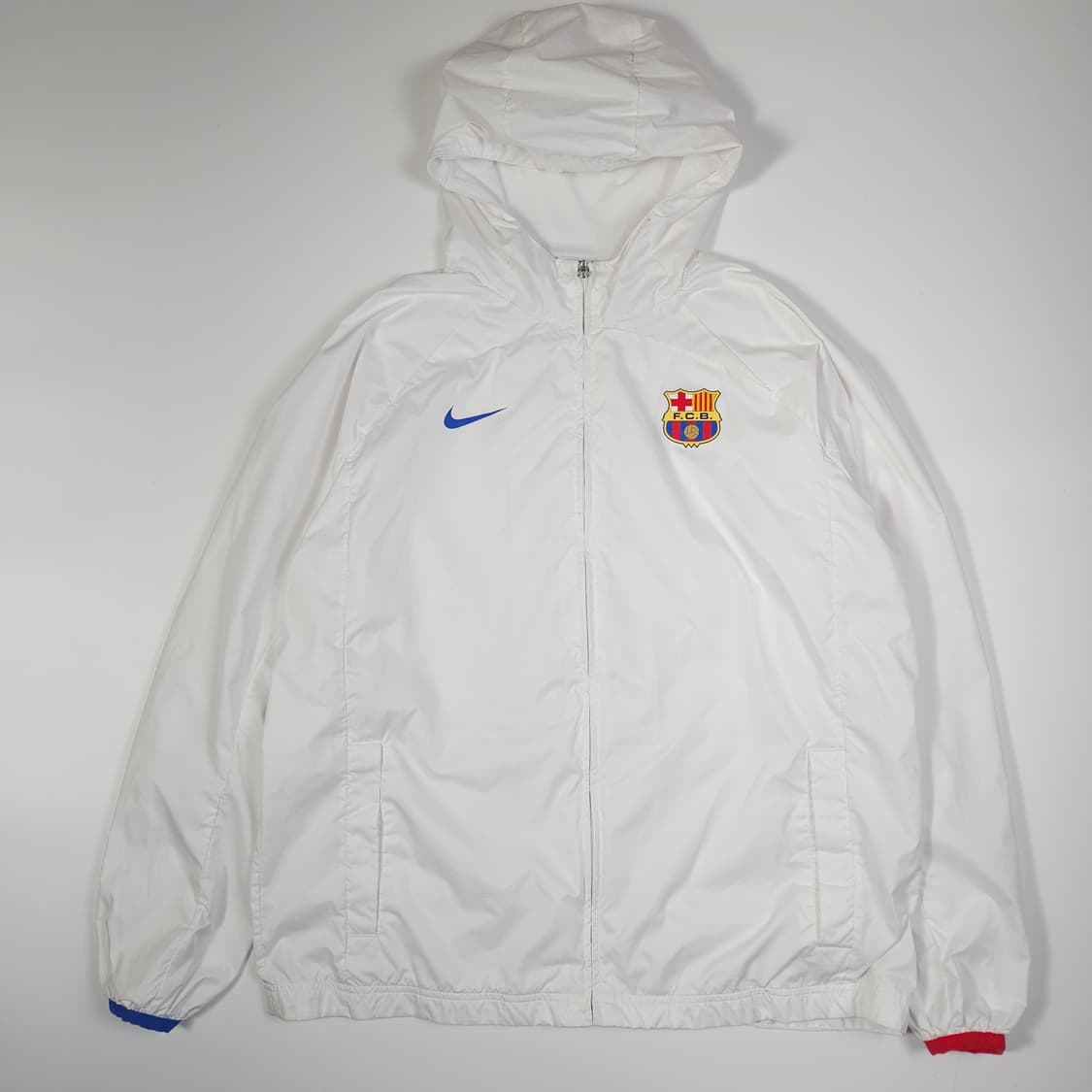 나이키 바르셀로나 화이트 바람막이  상품이미지1