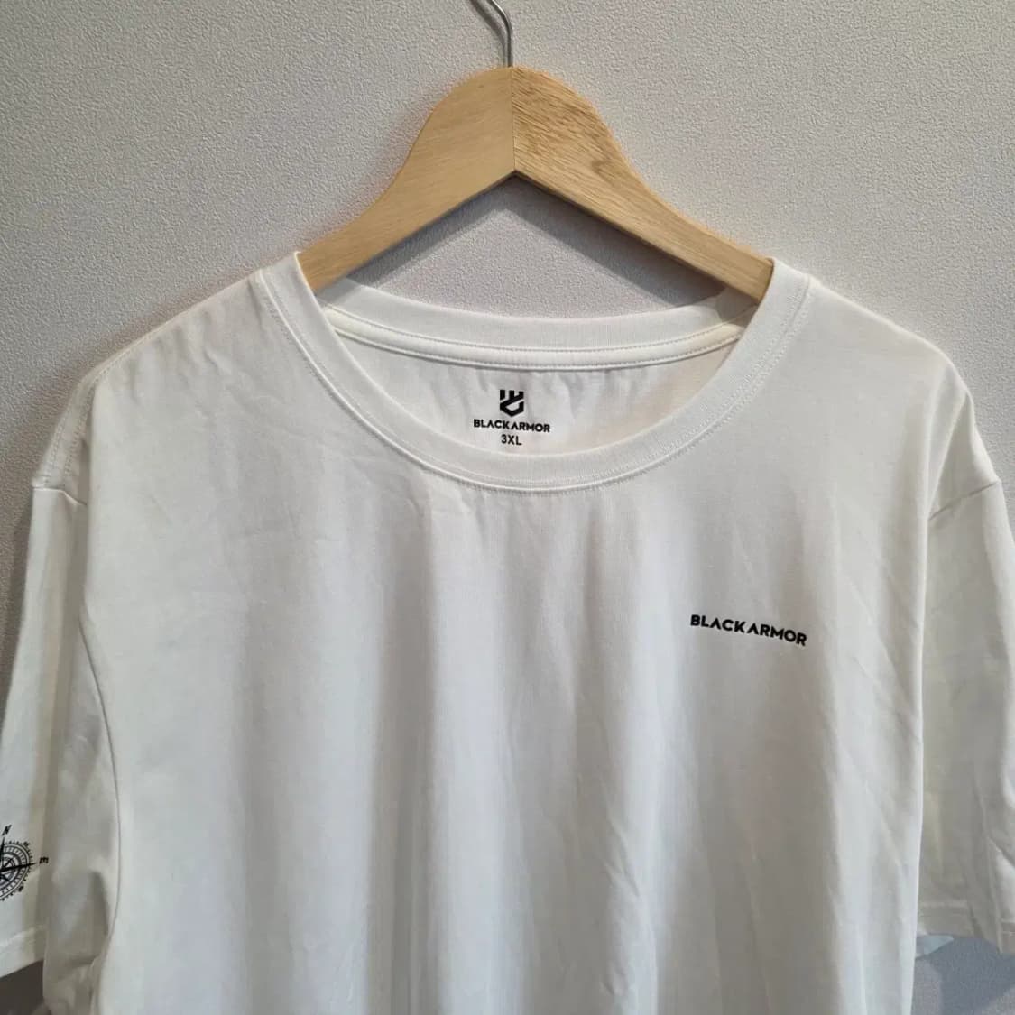 블랙아머 흰색 반팔 티셔츠 3XL 상품이미지2