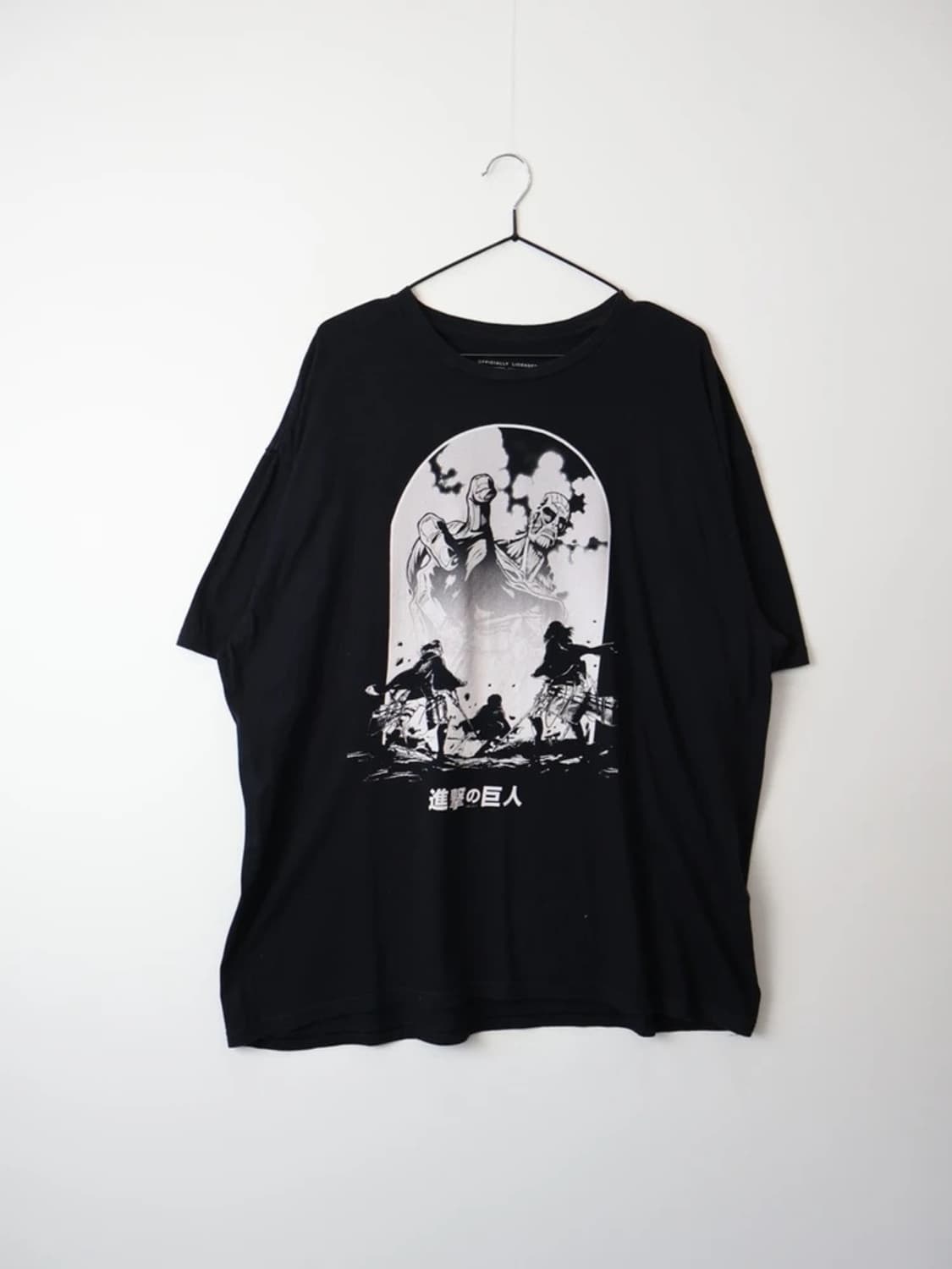 Attack on Titan Graphic Tee 상품이미지3