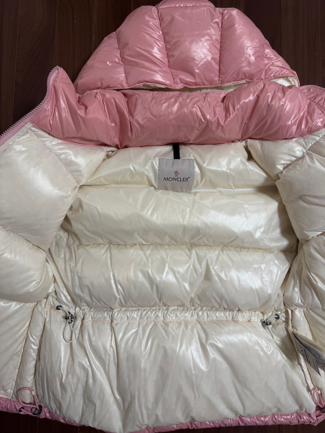 몽클레어 Abbaye 핑크 패딩 새상품 상품이미지4