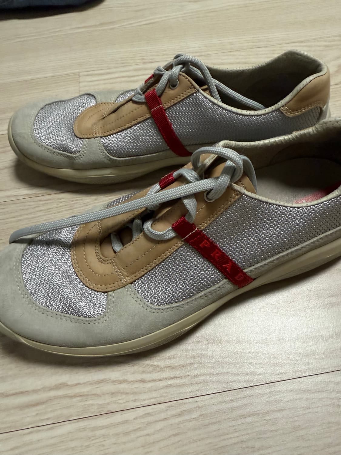 Prada vintage sneakers 상품이미지4