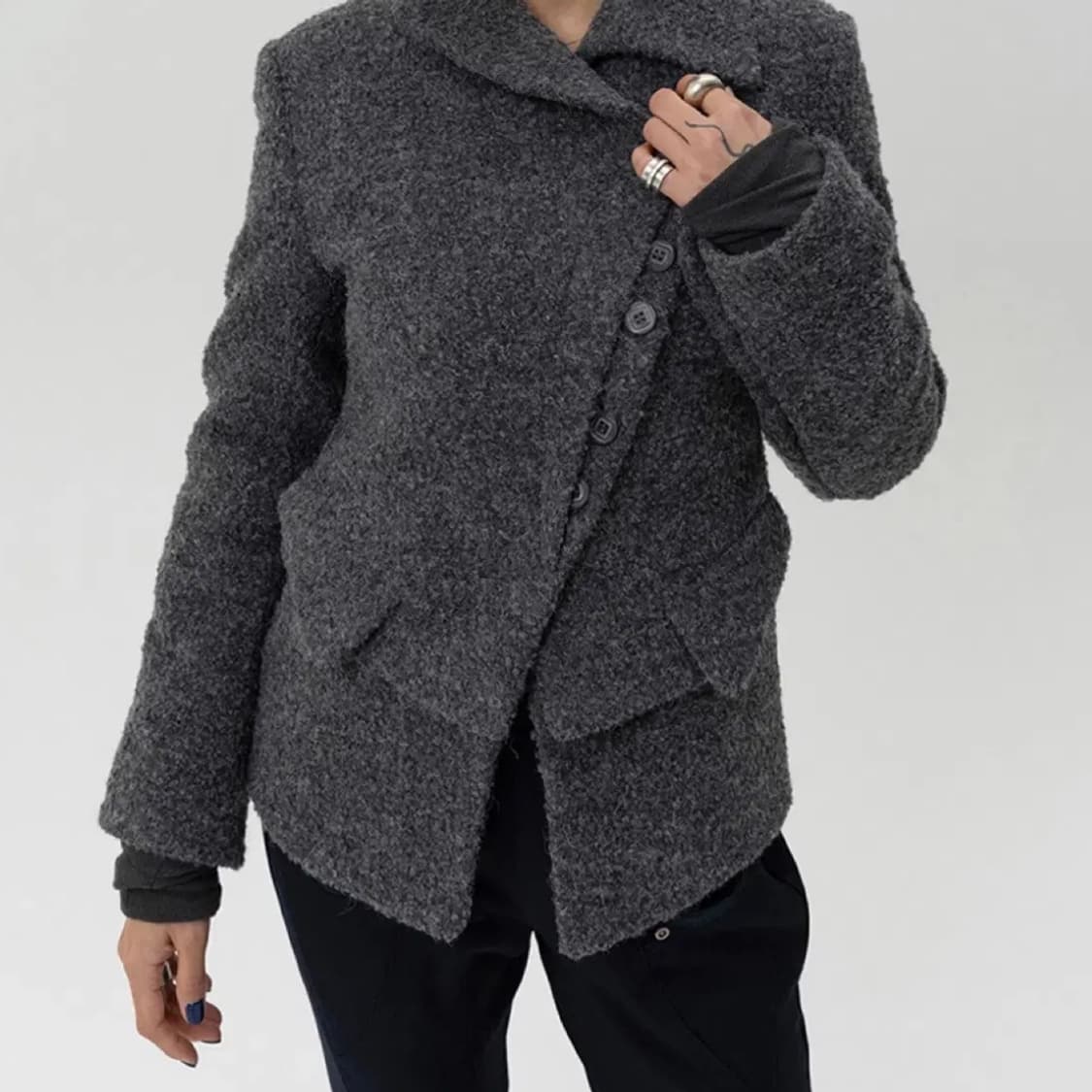 미스치프 틸티드 울 블레이저 자켓 상품이미지3