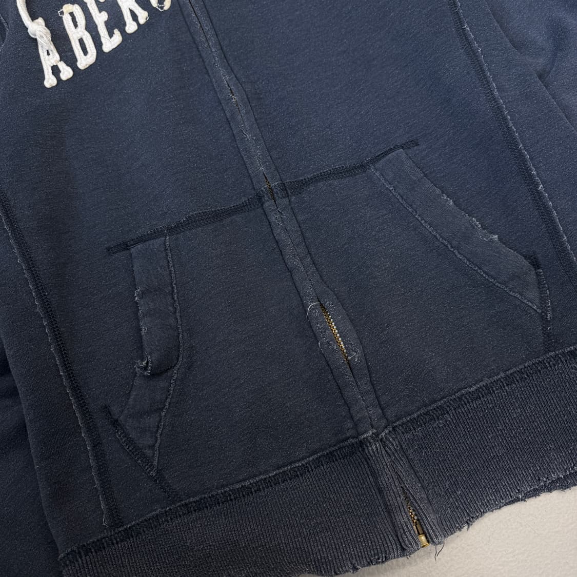 아베크롬비 Y2K 아치로고 후드집업 상품이미지4