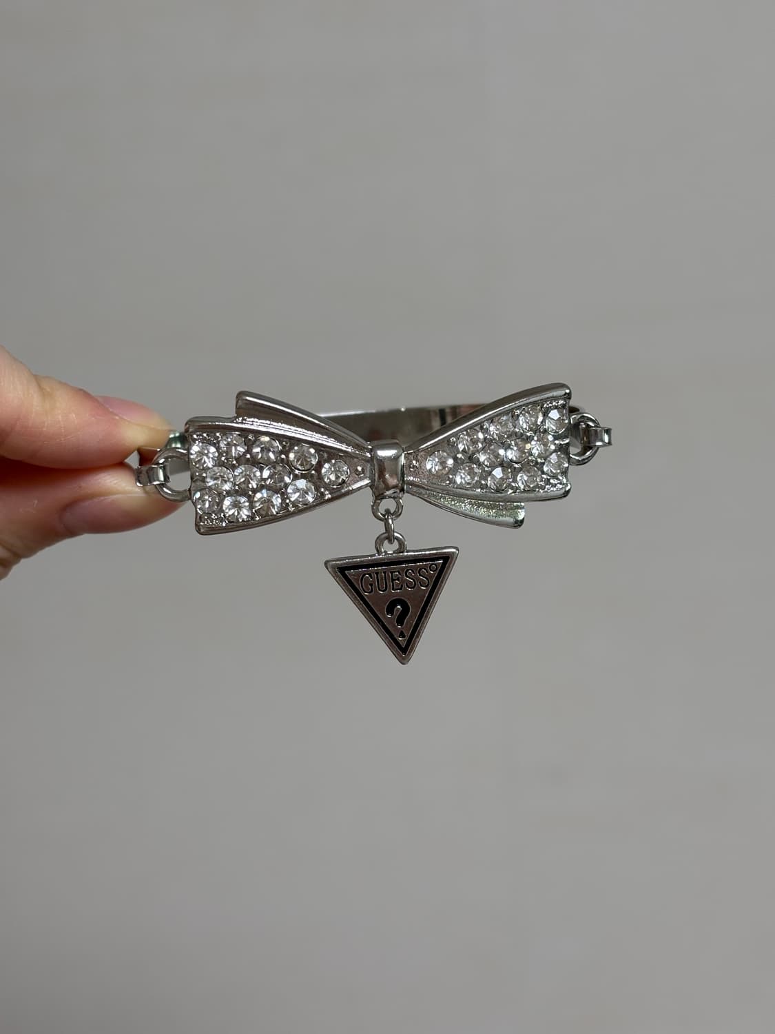 GUESS 게스 빈티지 갸루 뱅글 실버 리본 참 상품이미지2