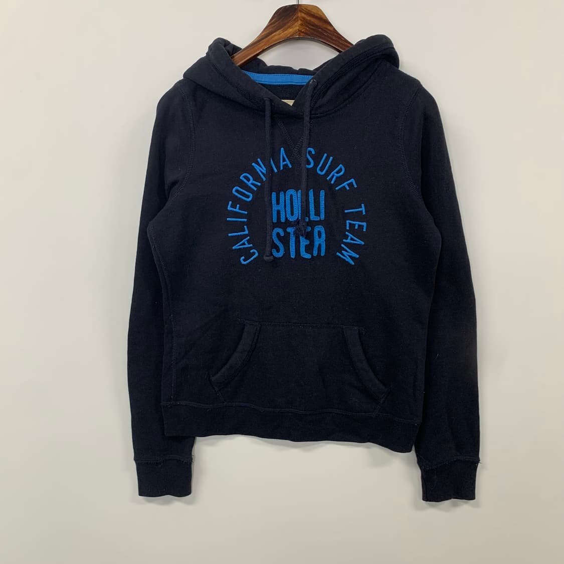 홀리스터 y2k 와투케 블랙 후드티 상품이미지2