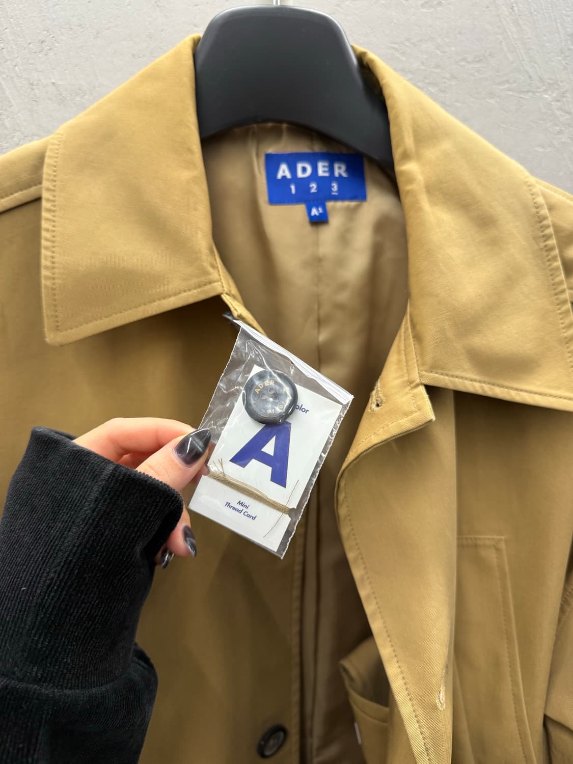 ADERERROR 아더에러 톤 라벨 매치 트렌치 코트 새상품 상품이미지8