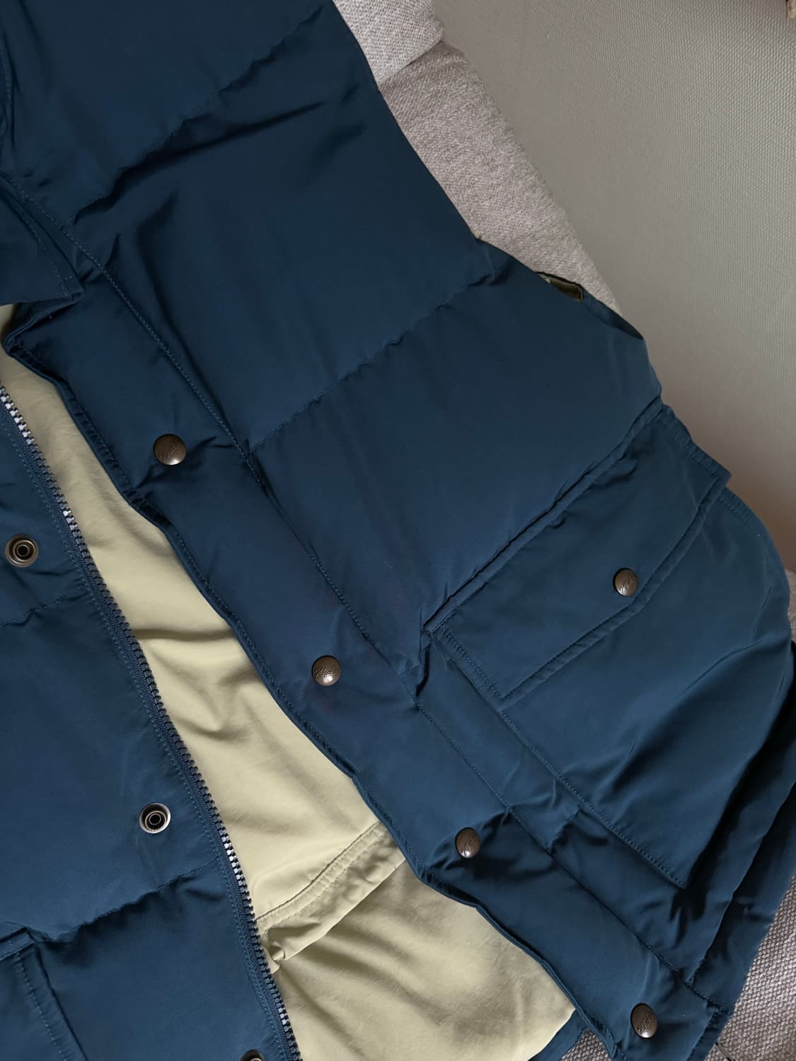 카키스 패딩조끼 2사이즈 Trail Down Vest Blue 상품이미지3