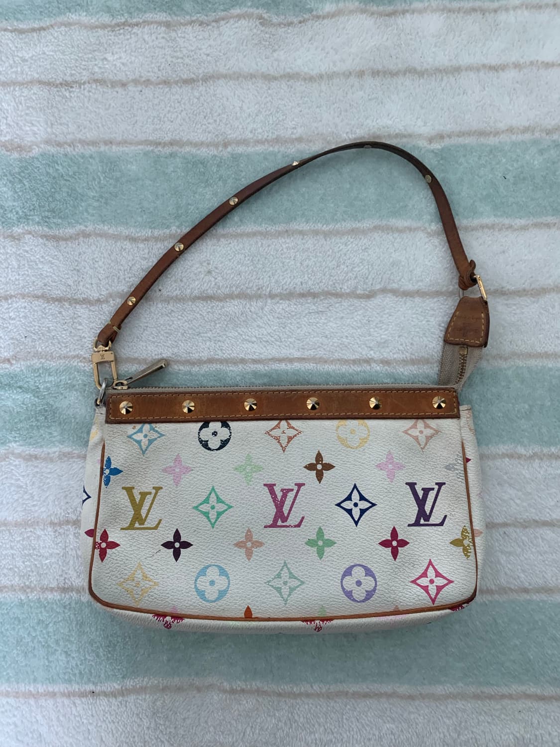 루이비통 멀티 포치 화이트 정품 가방  상품이미지4