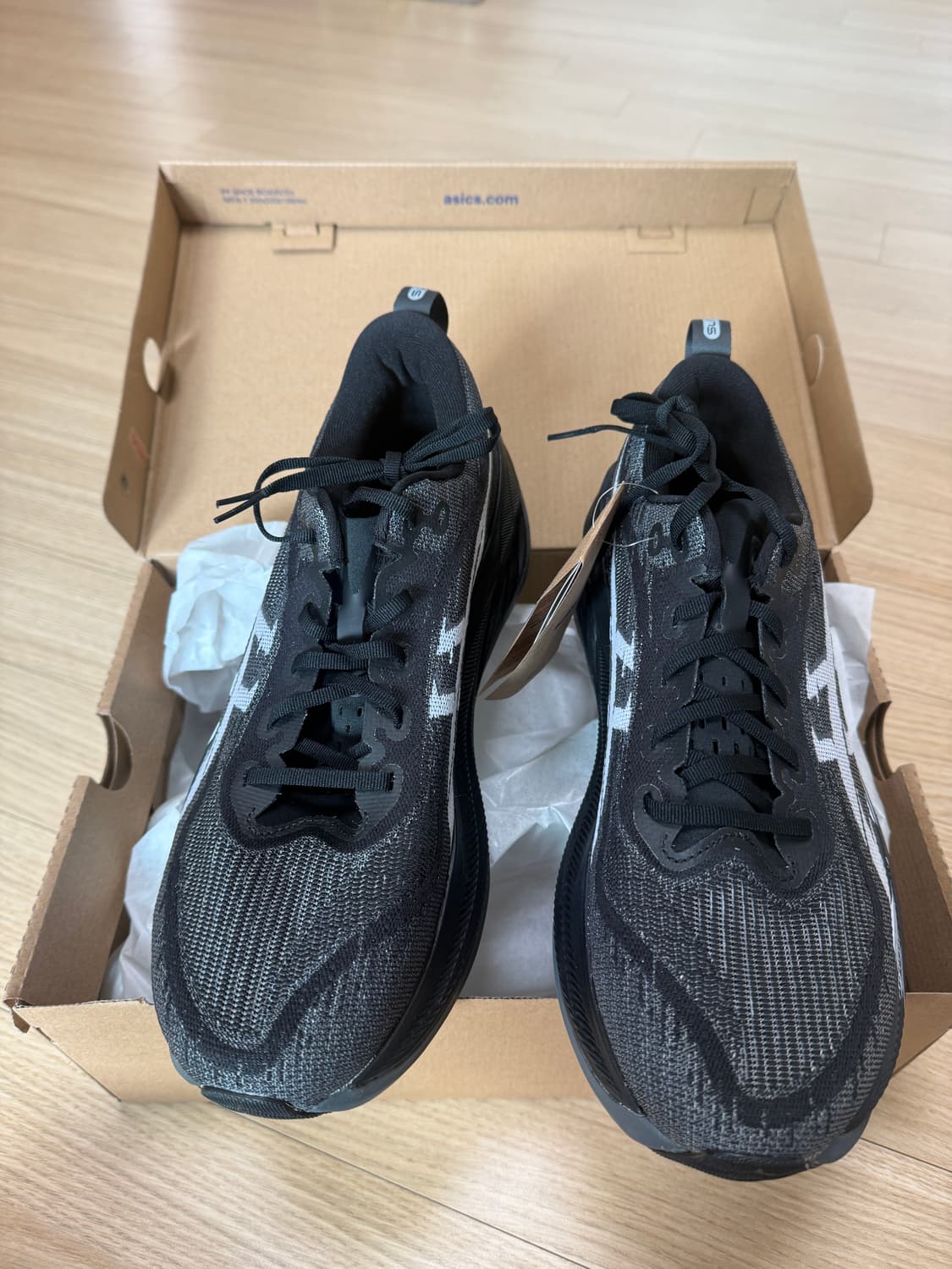 280) 259,000원 아식스 슈퍼블라스트 2 블랙 화이트 상품이미지2