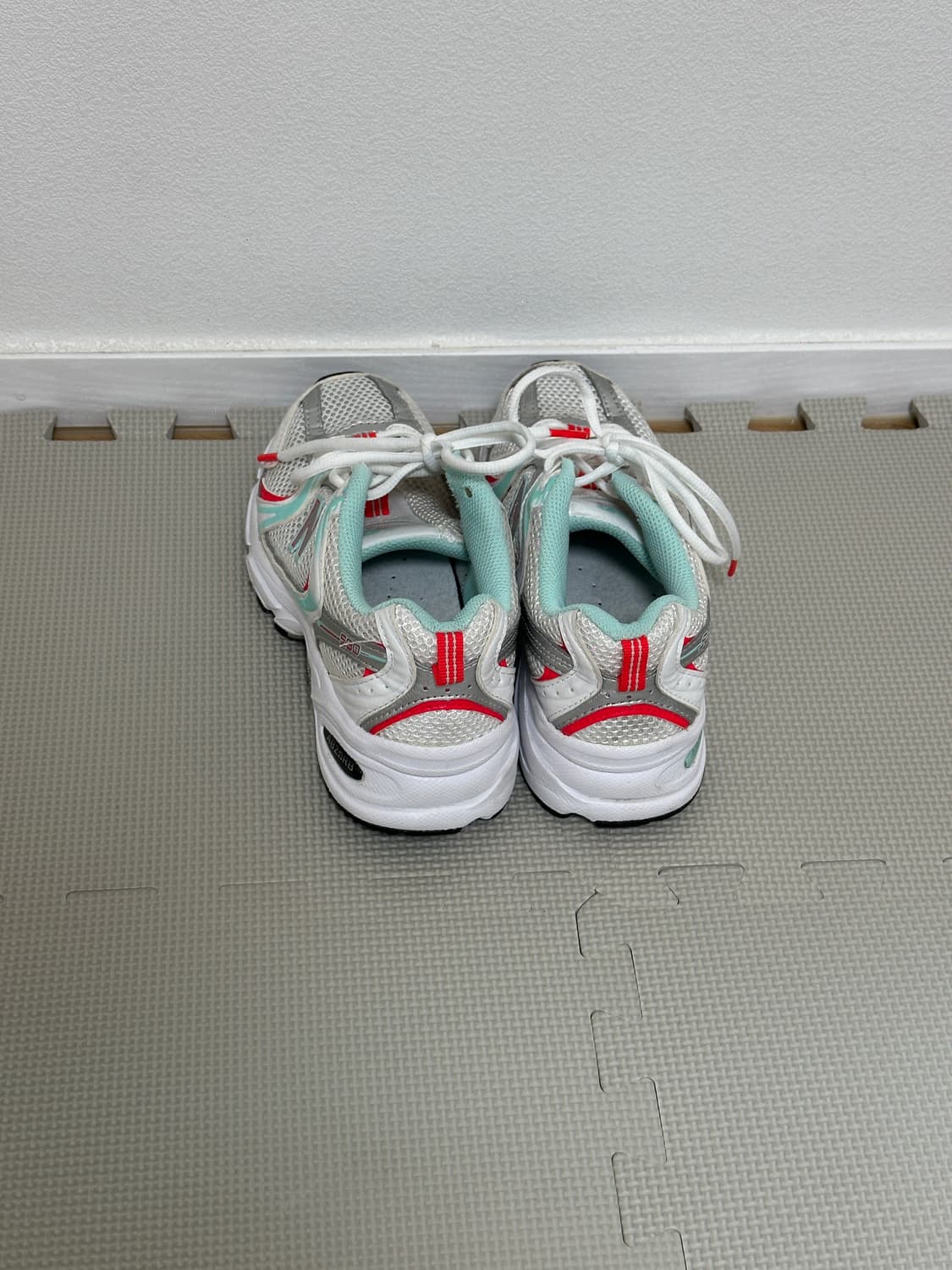 (230mm) 뉴발란스 530 화이트 더콰이즈 turquoise 상품이미지9