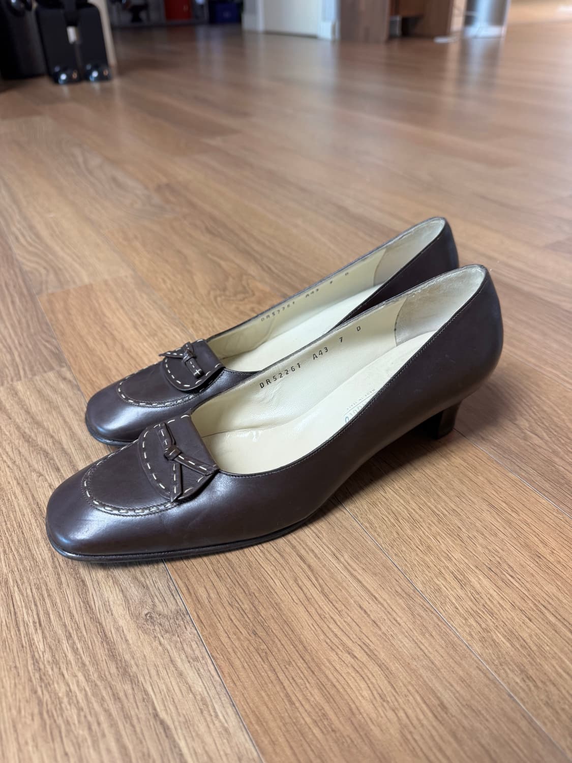 페라가모 여성 펌프스 브라운 7사이즈 상품이미지6