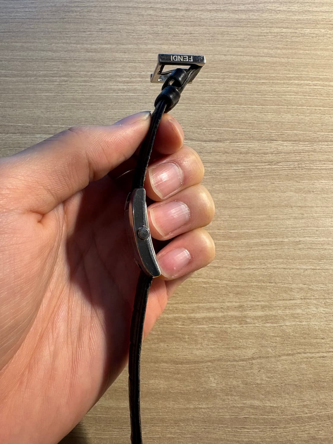 펜디 가죽 시계 상품이미지6