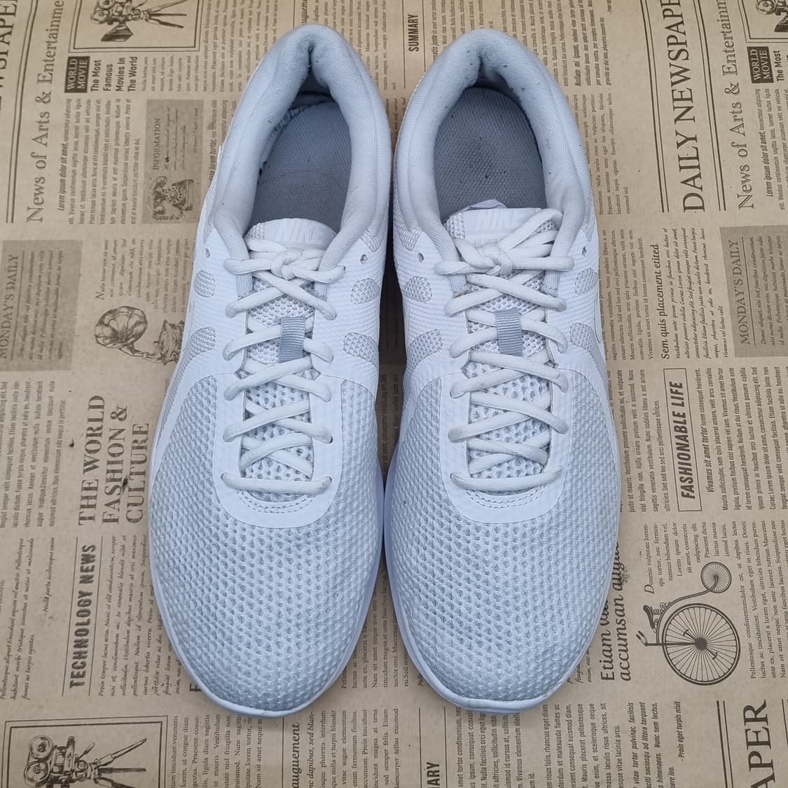 나이키 레볼루션4 남성런닝화295 상품이미지2