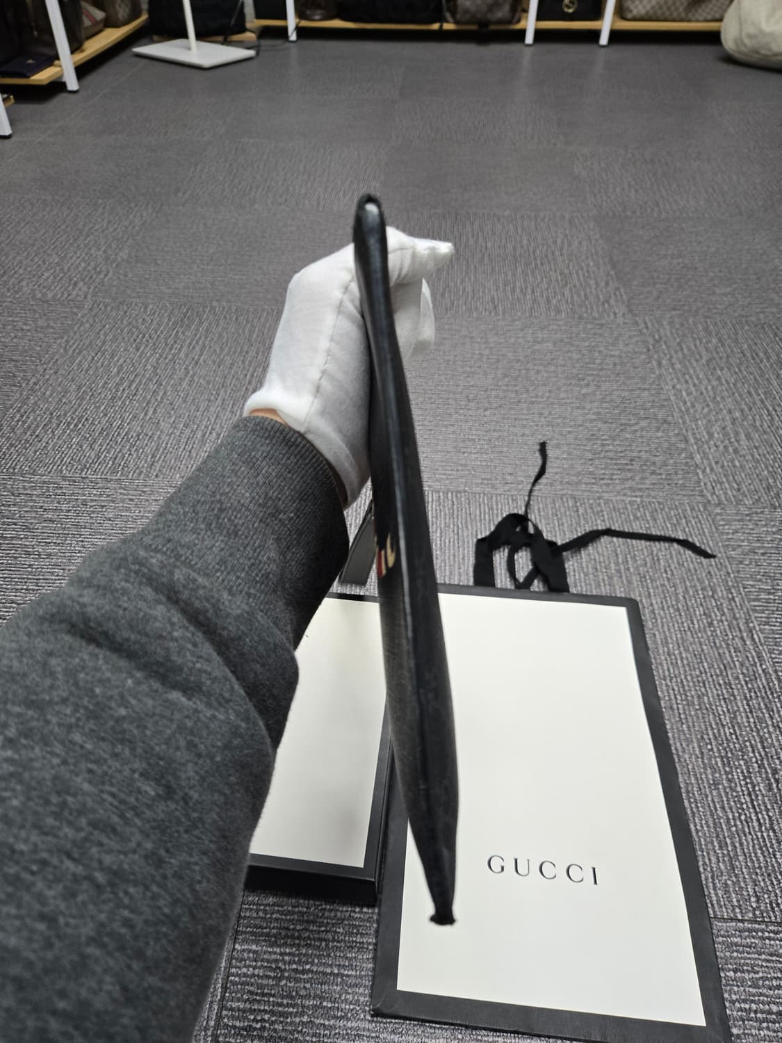 [특가][정품] 구찌 킹스네이크 클러치백 상품이미지4