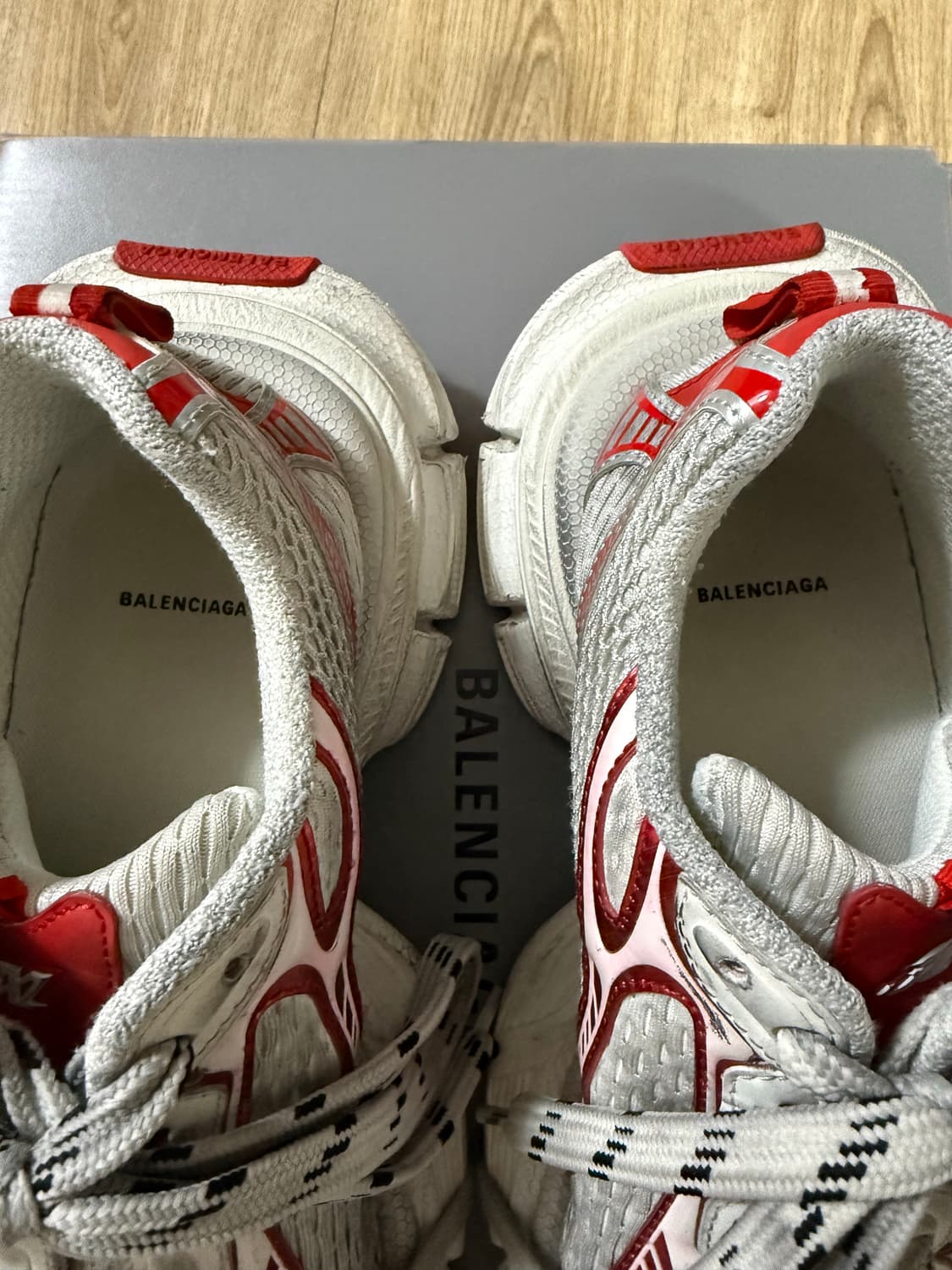 발렌시아가 3xl 레드 41사이즈 상품이미지2