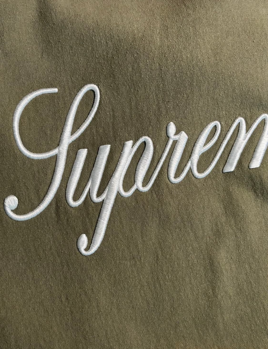 슈프림 레이즈드 스크립트 후드 스웨트셔츠 라이트 올리브 판매합니다 상품이미지3