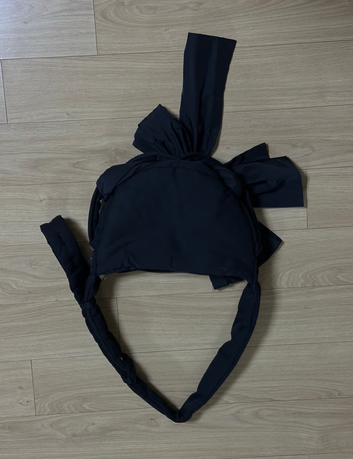 이우가마카라스 노티드 미니 패딩백 상품이미지2