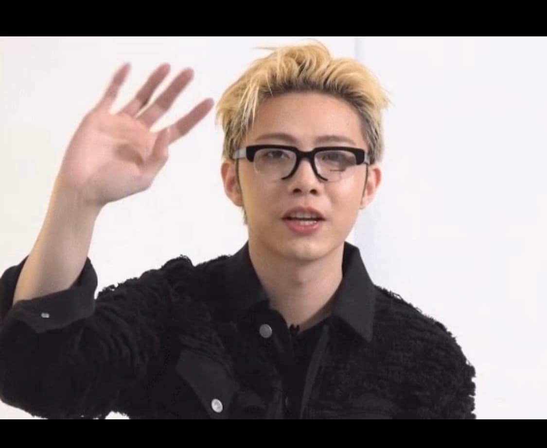 구매 버버리 반뿔테 상품이미지2