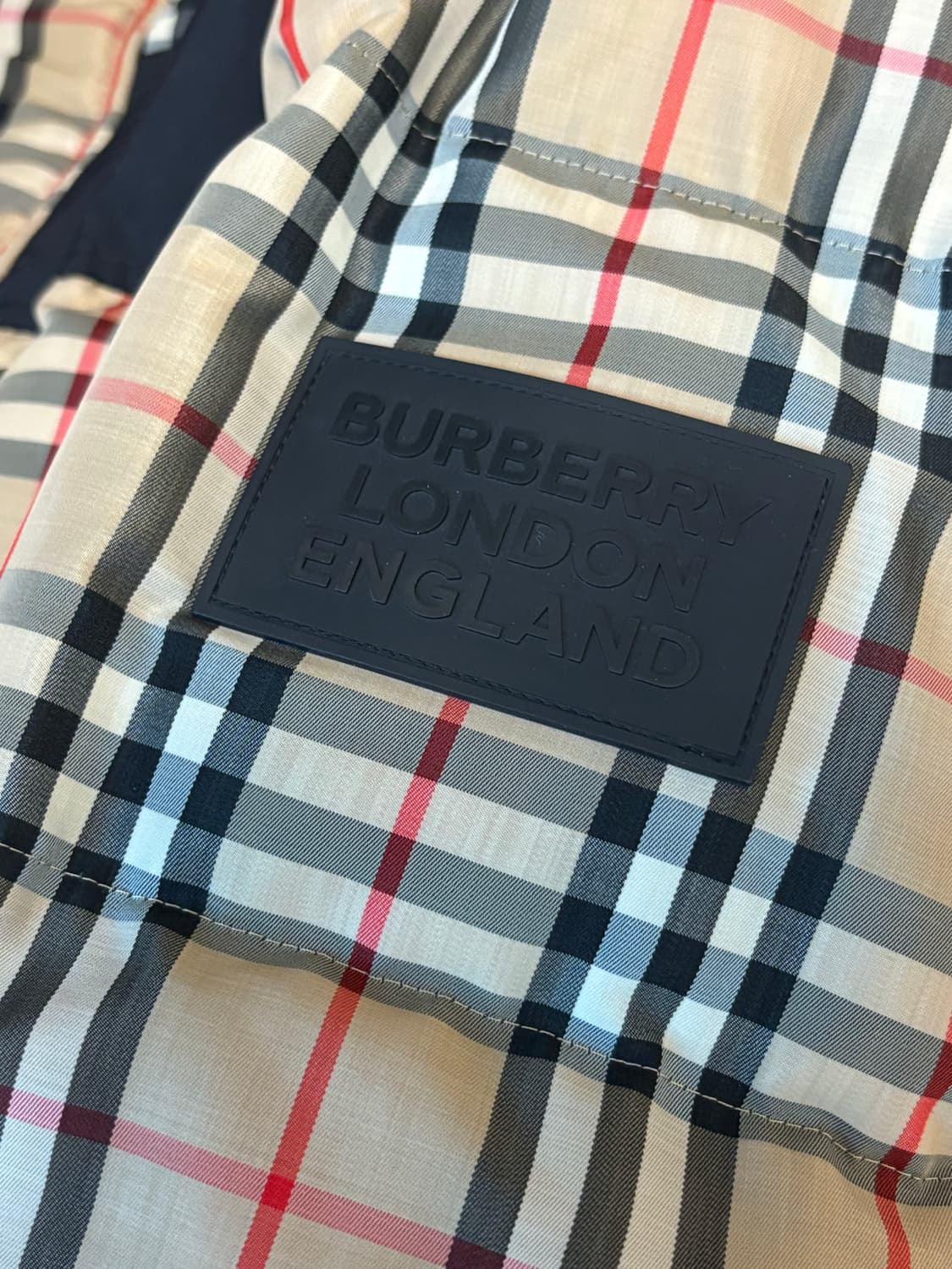 버버리 리버시블 패딩 상품이미지4