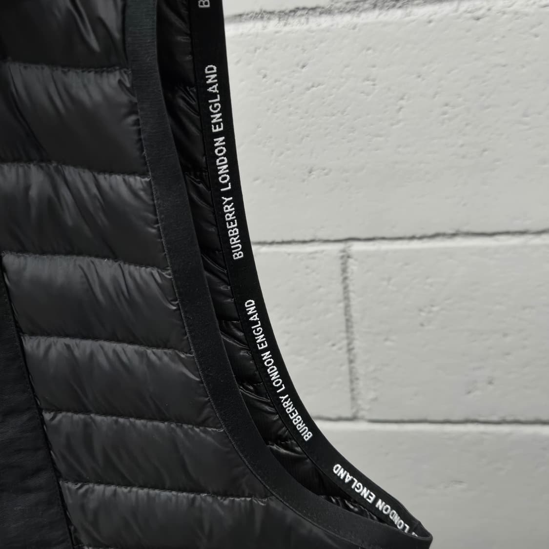 버버리 로고 경량패딩 조끼패딩 XXL 상품이미지4