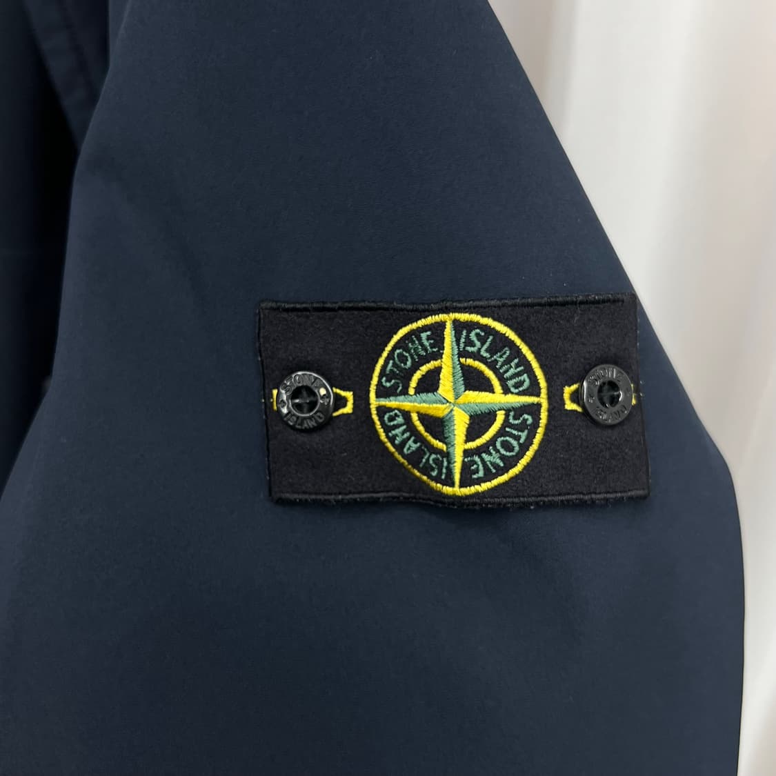 스톤아일랜드 소프트쉘 바람막이 네이비 (L) 상품이미지5