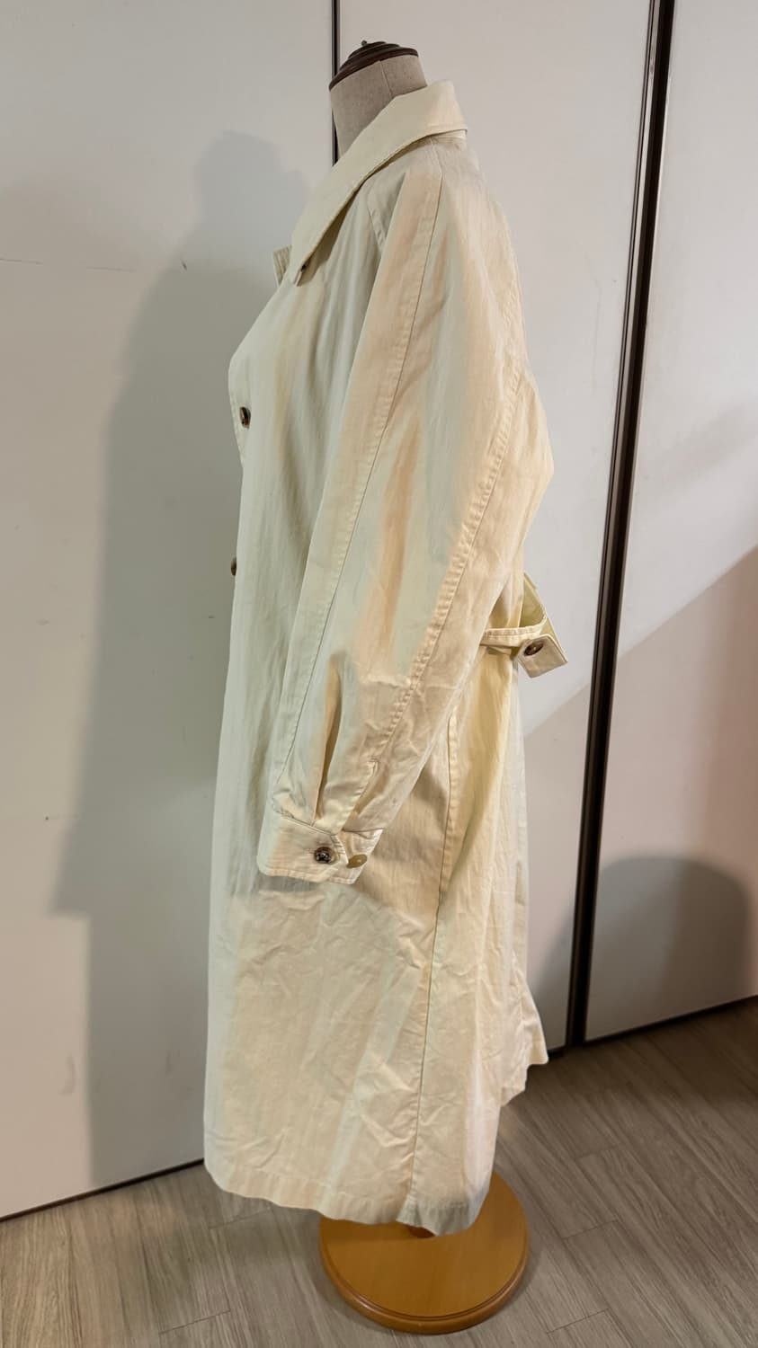 하네 벨티드 롱 트렌치 코트   에크루 (크림 색상) 상품이미지9