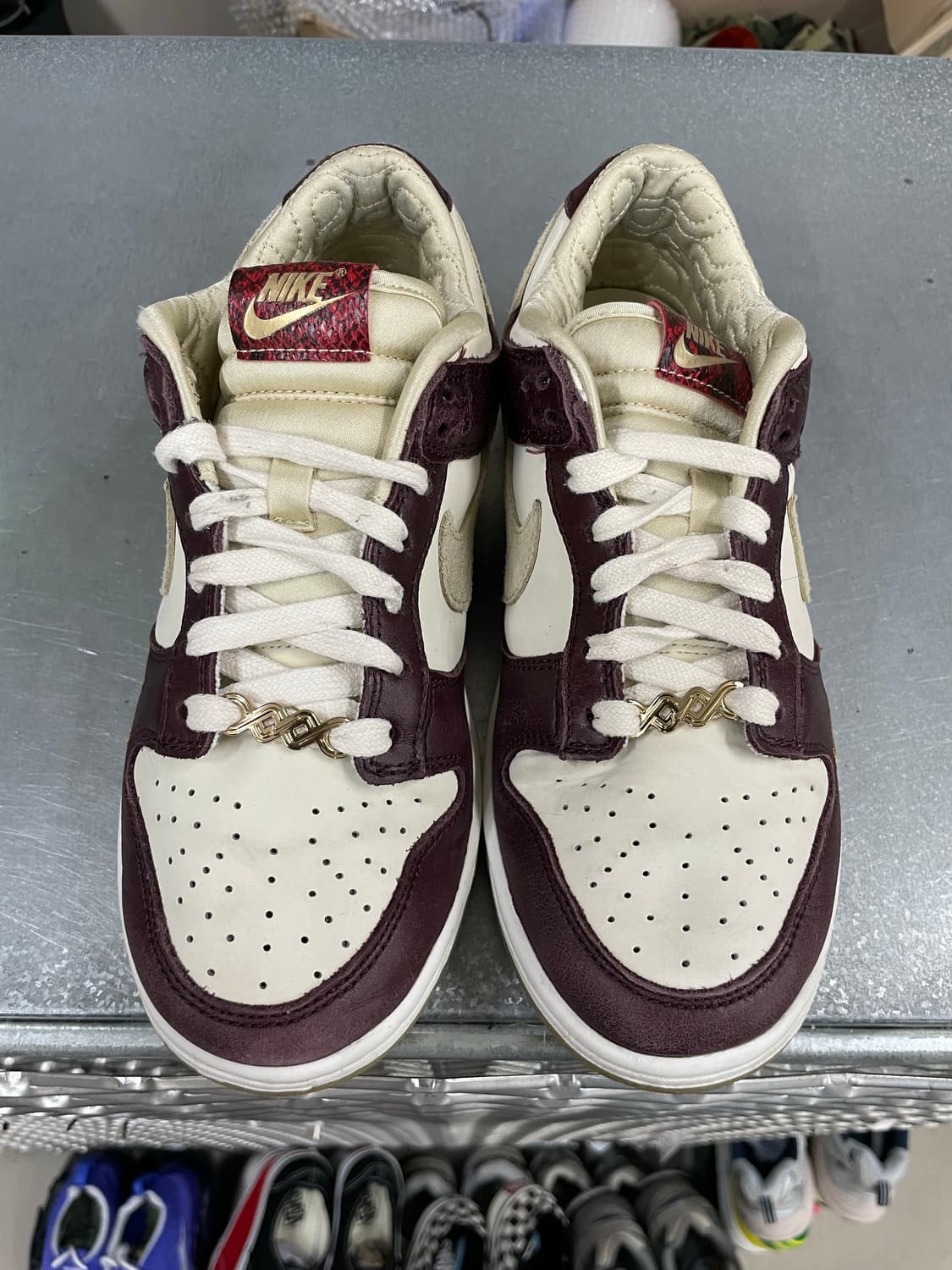 나이키 덩크 로우 LX 이어 오브 더 스네이크 245 상품이미지5