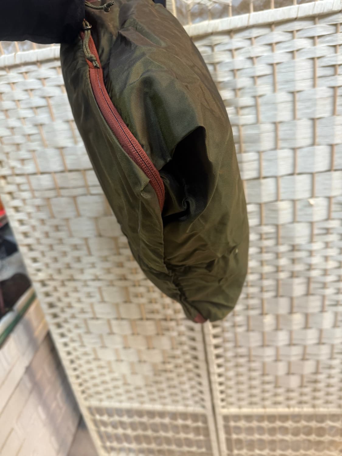 정품 아크테릭스 나일론 크로스백 팝니다 상품이미지6