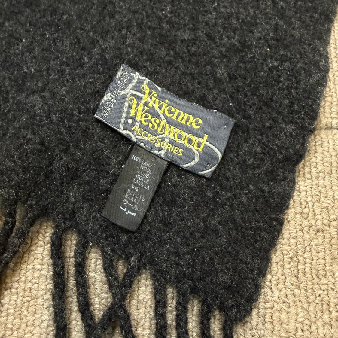 비비안 웨스트우드 울 머플러 목도리 상품이미지3