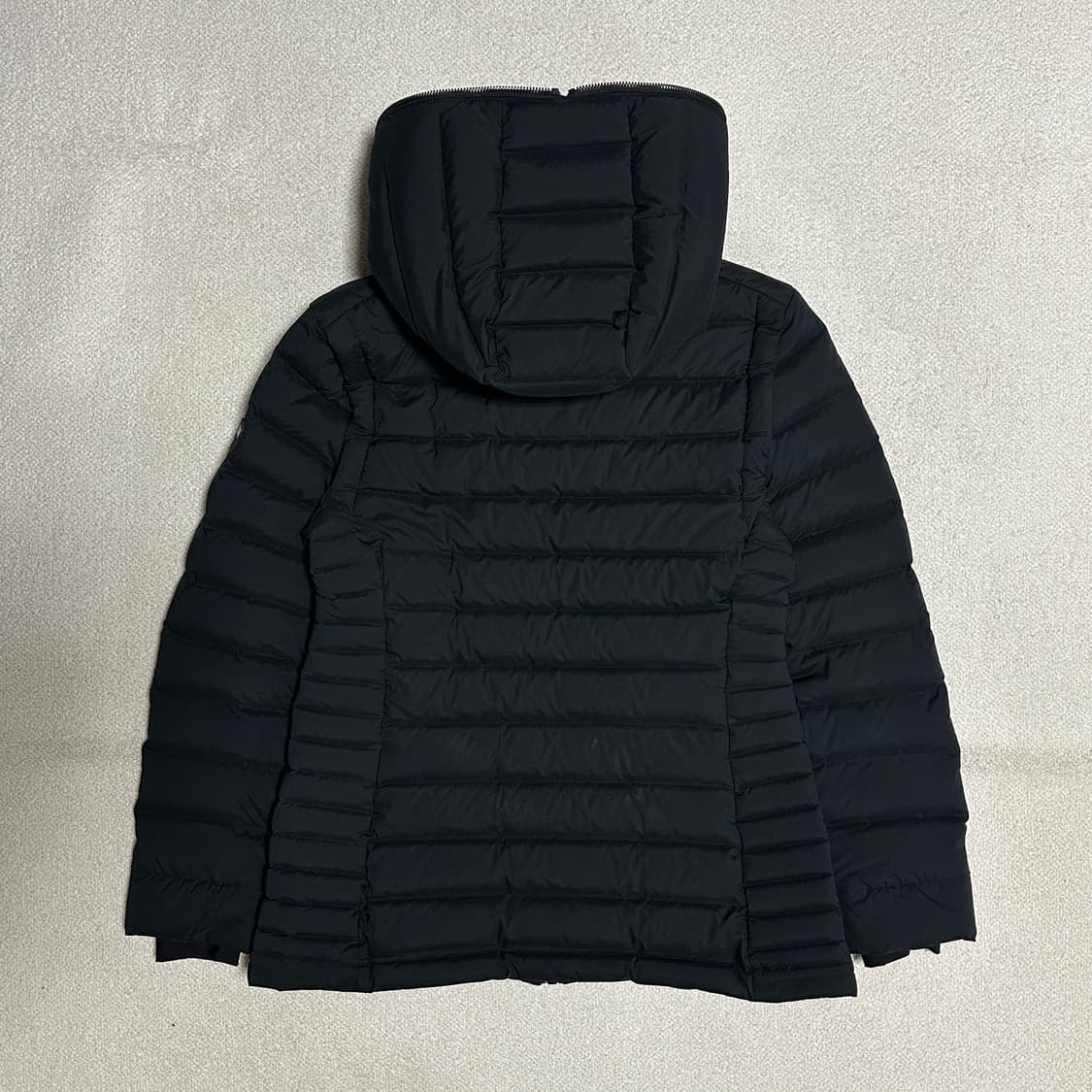 DKNY GOLF 여성 헝가리구스 심리스 스윙 다운 상품이미지3