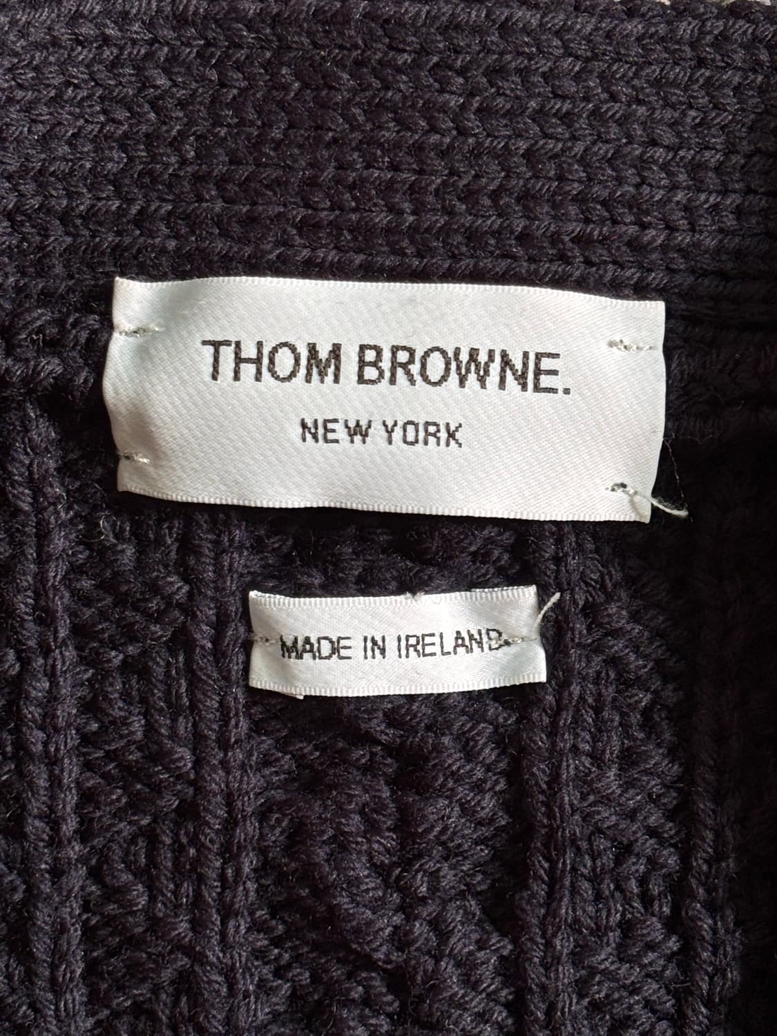 [2/당일배송] 톰브라운 케이블 가디건 2 Size 상품이미지2