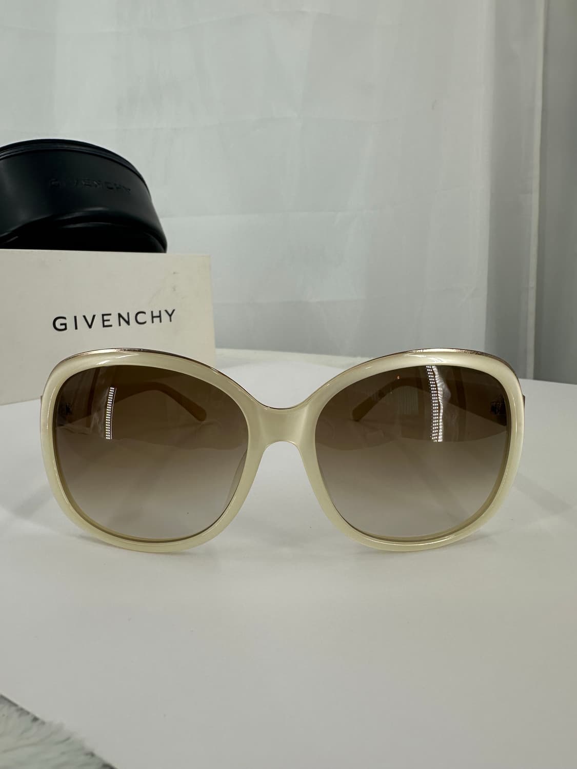 [새상품 무료배송] 정품 지방시 Made in Italy 선글라스 상품이미지3