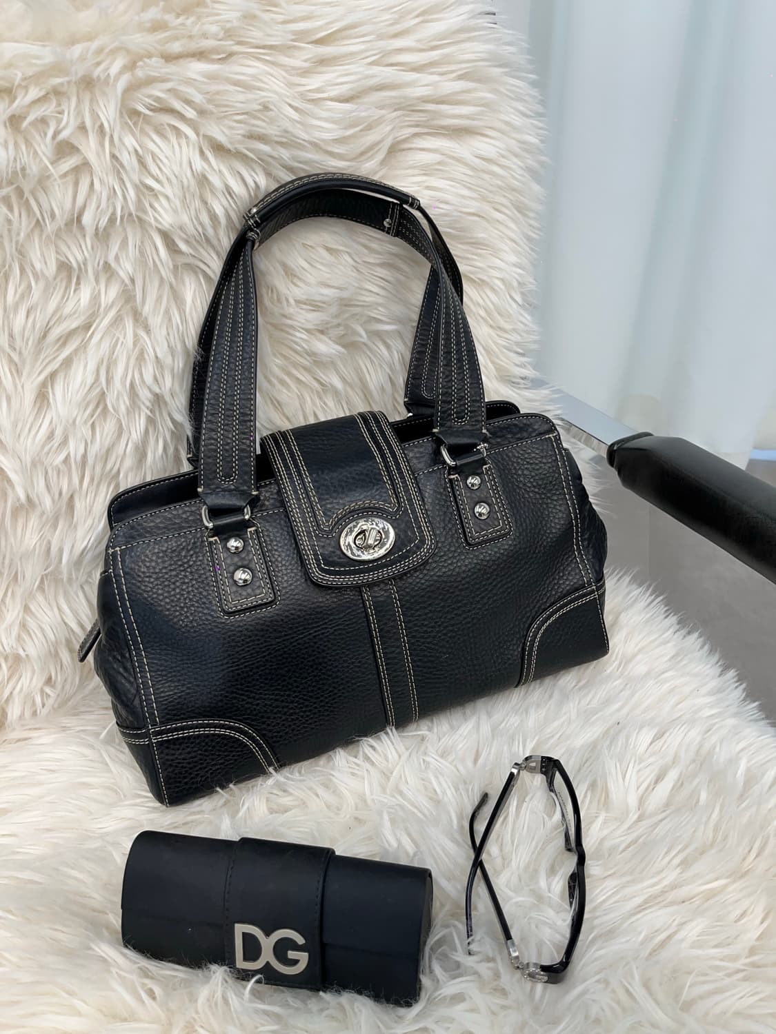 Coach Black Unique Leather Bag 상품이미지1